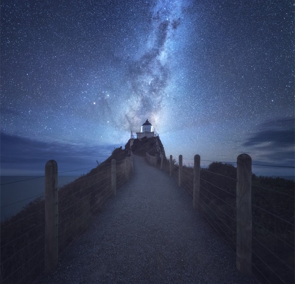 Perfect Timing - Milky Way at Nugget Point