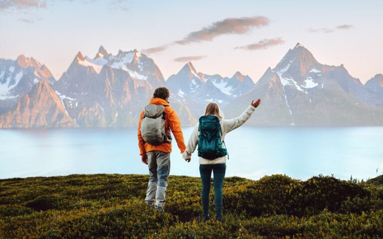 140 Short Travel Captions for Instagram