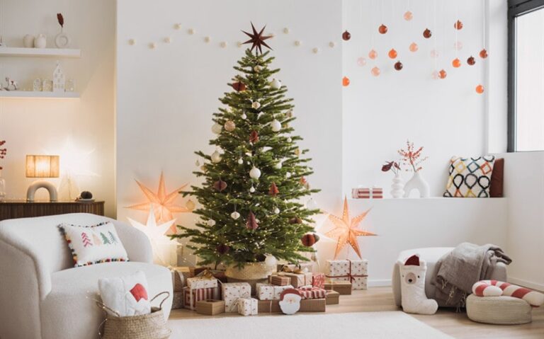 Best Place to Travel to for Christmas: 15 Magical Holiday Destinations Worth the Trip