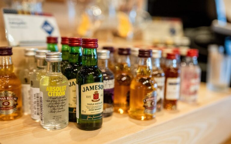 Can You Bring Travel Size Liquor on a Plane? Complete Guide to TSA, Airline, and International Rules