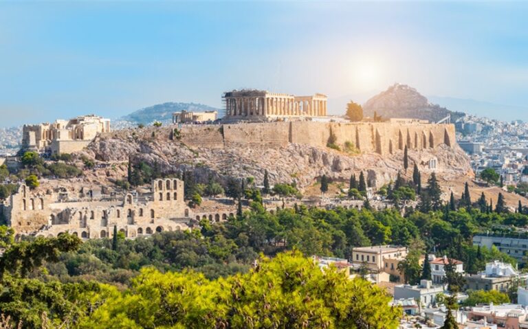 20 Powerful Reasons to Travel to Greece
