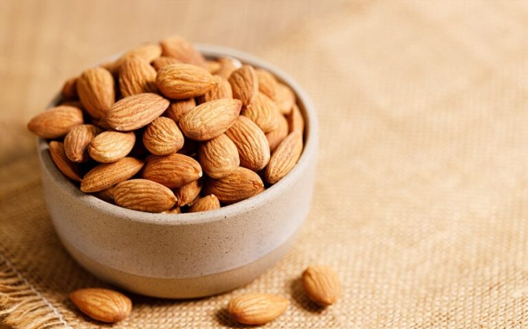 Snack Ideas for Airplane Travel That Keep You Full, Happy, and Travel-Ready