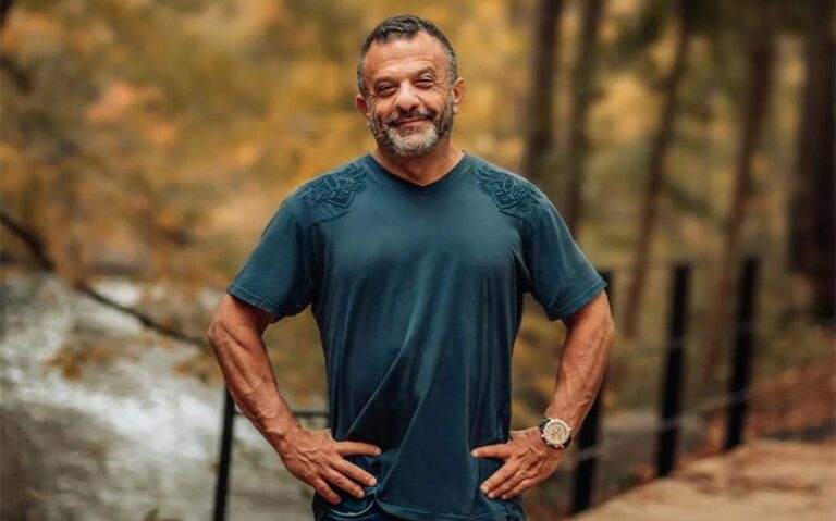 what is adam weitsman net worth
