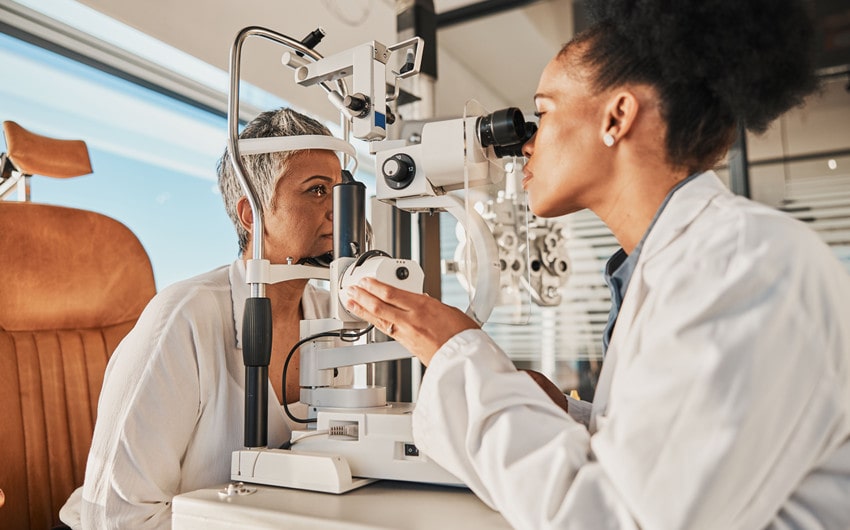 choose an eye doctor