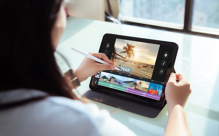 enhancing travel storytelling