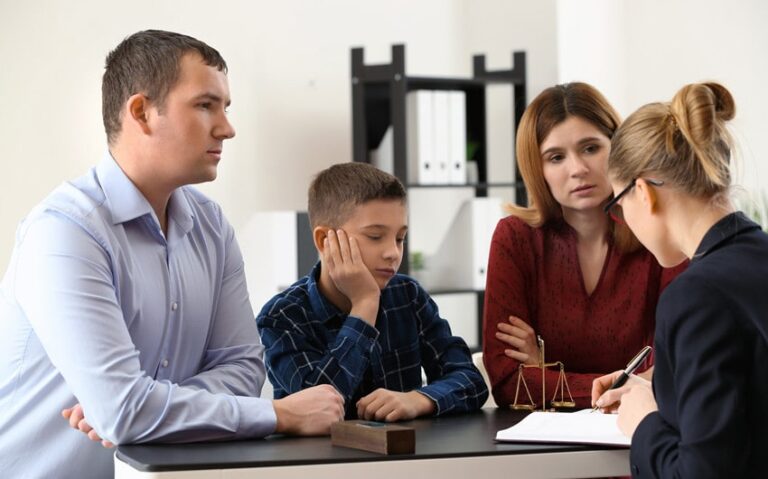 How Courts Calculate Spousal Maintenance Payments