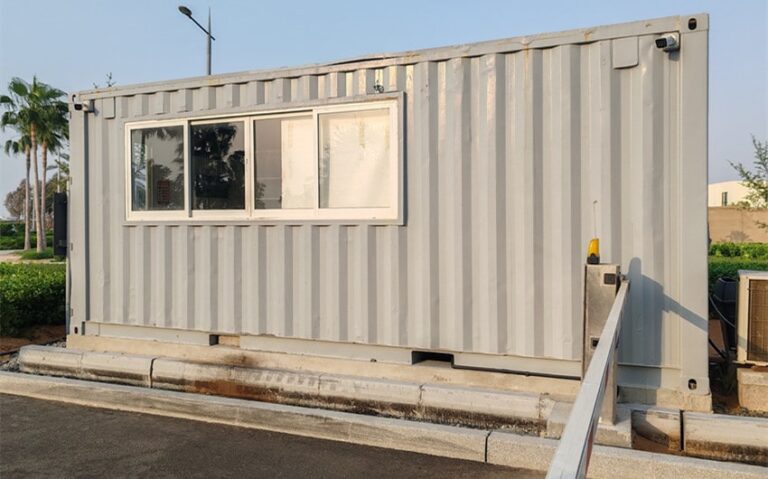 container homes vs tiny houses